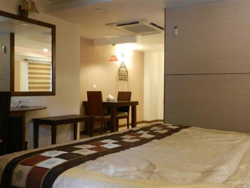 Brunton Heights Executive Suites Bangalore Exterior photo