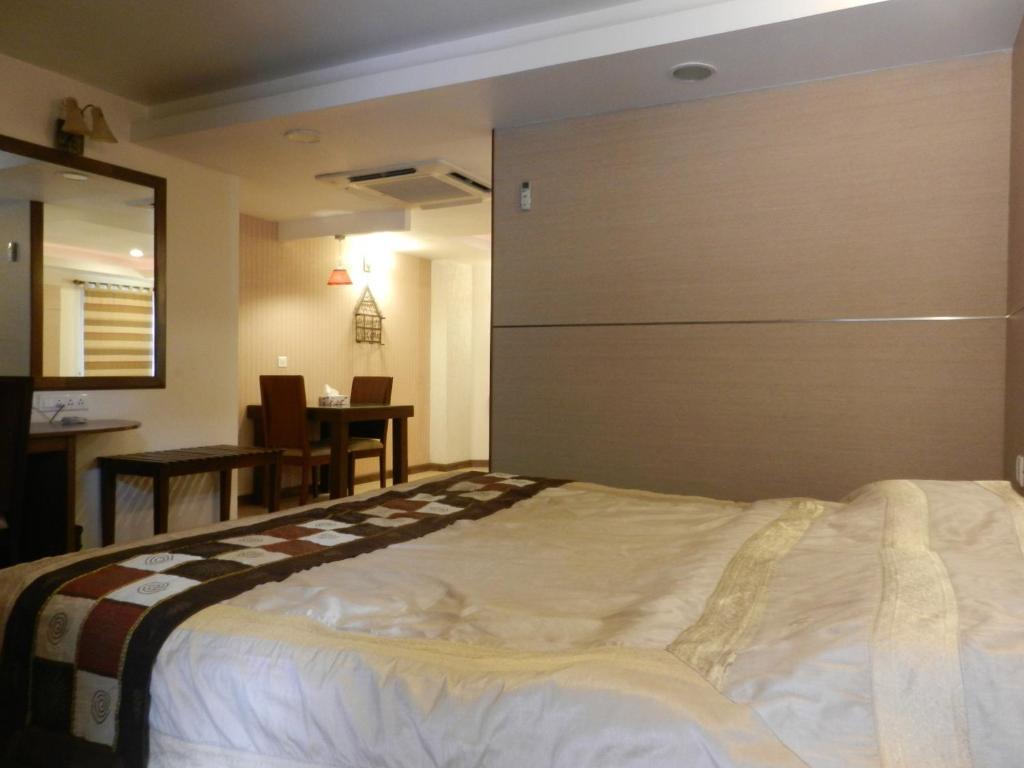 Brunton Heights Executive Suites Bangalore Exterior photo